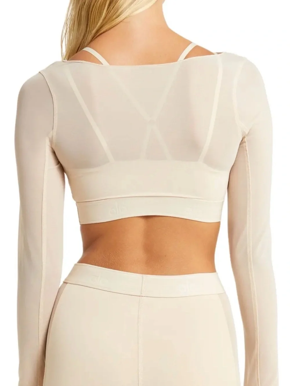 ALO Yoga Airlift Ballet Dream Long Sleeve Bra Top In Macademia